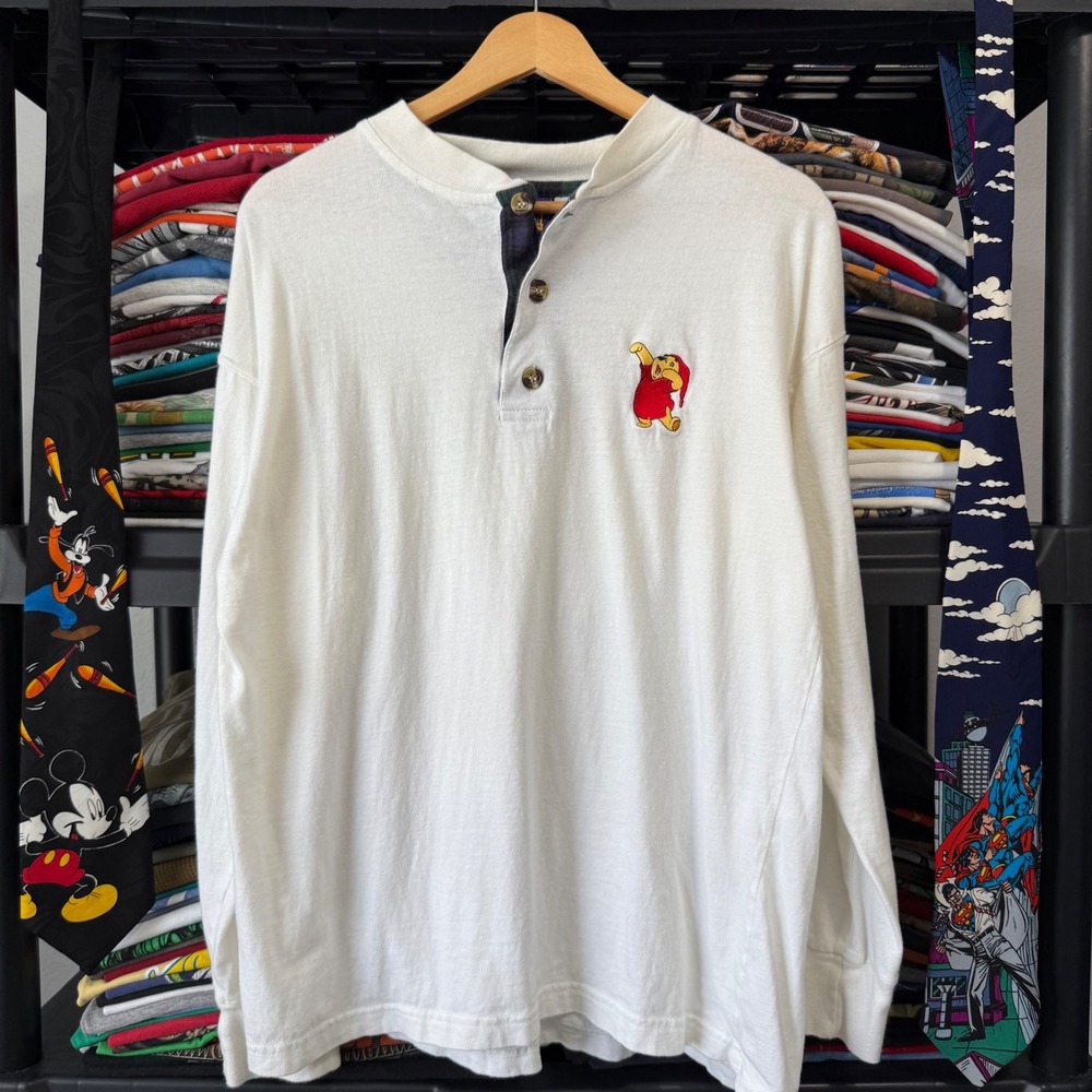 Vintage White Pooh 100 Acre Collection Embroidered Henley Shirt Medium